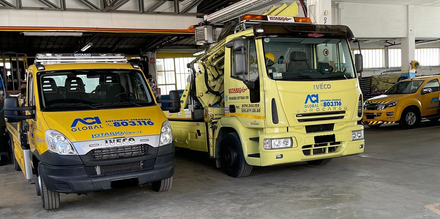 I mezzi Lotario Sergio nell'officina di Frabosa Sottana